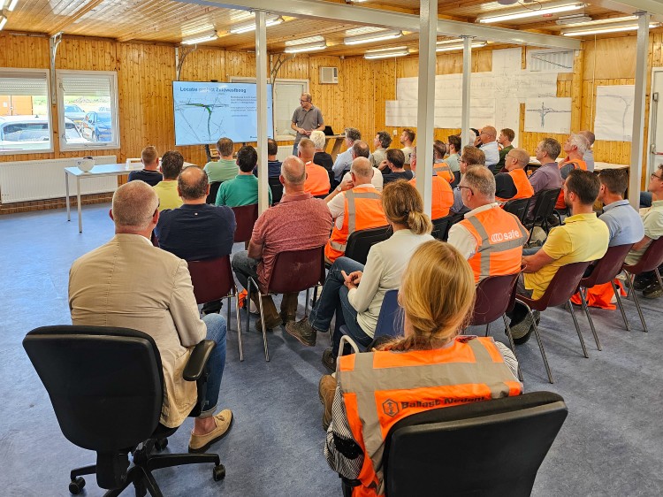 Figuur 2 Presentatie over project aan Stubeco-leden